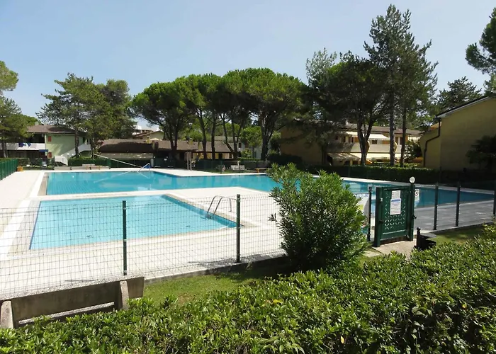 Apartment In 53643 *